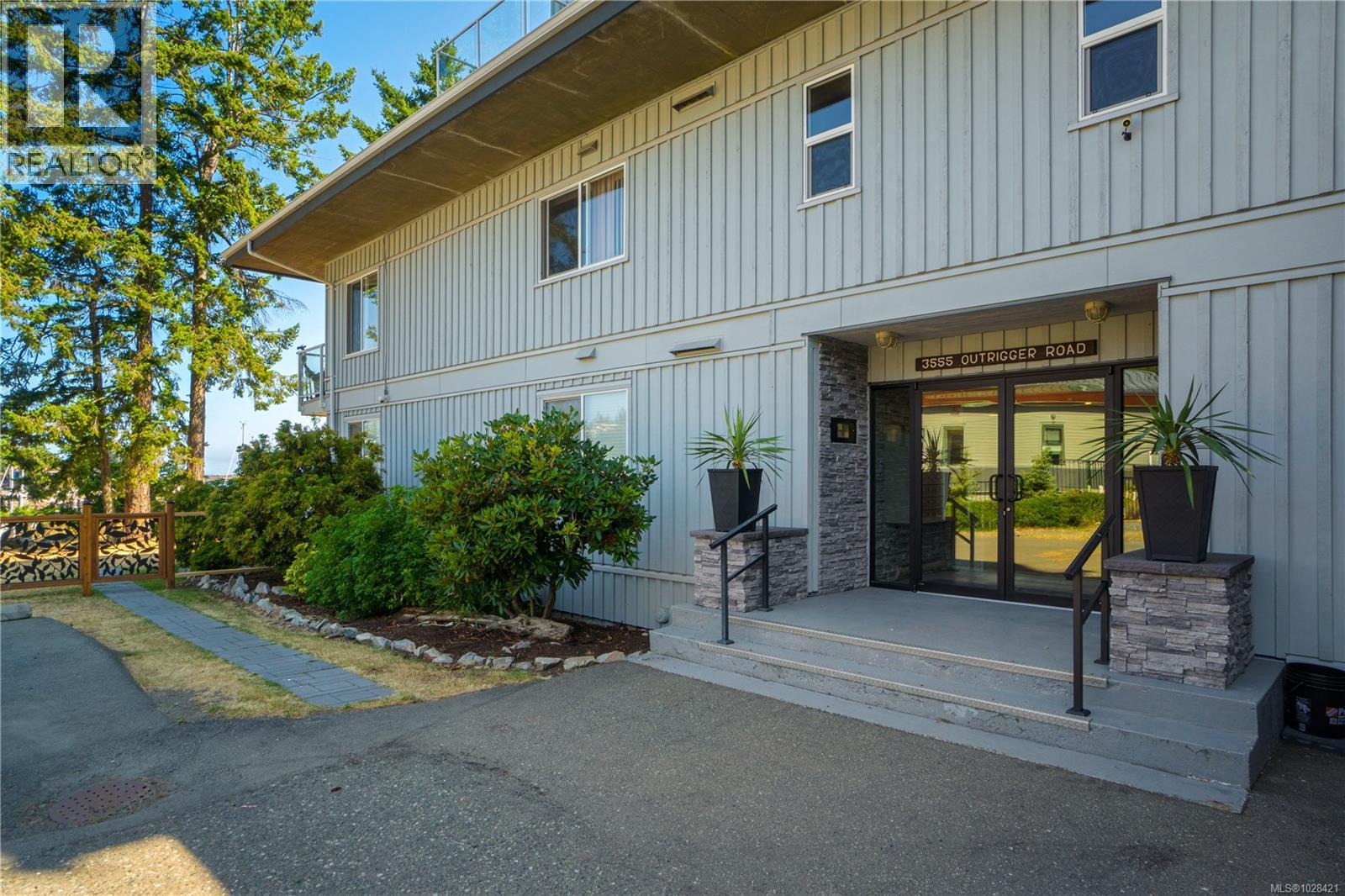 302 3555 Outrigger Rd, Nanoose Bay