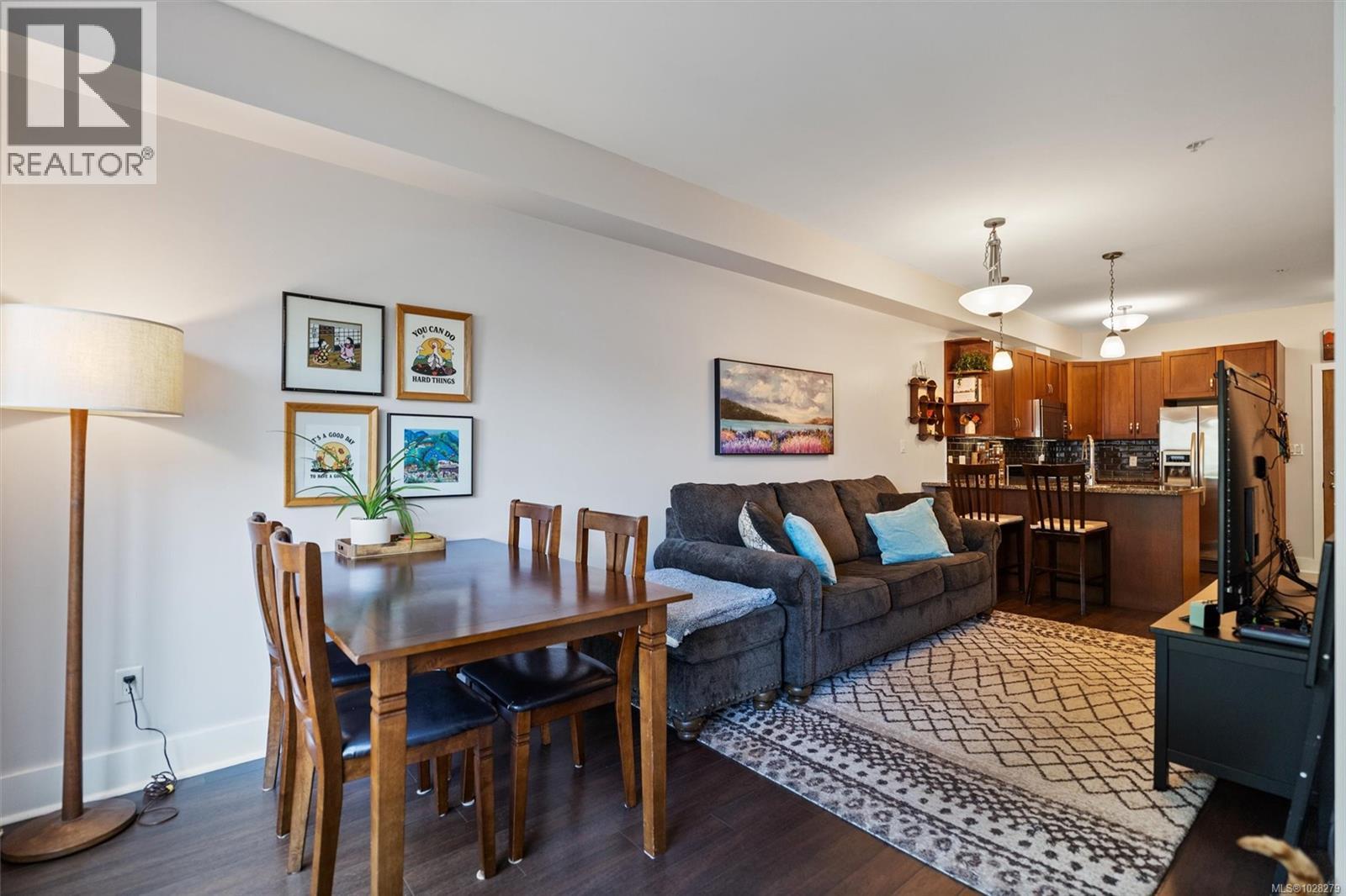 #211 866 BROCK AVE - 11