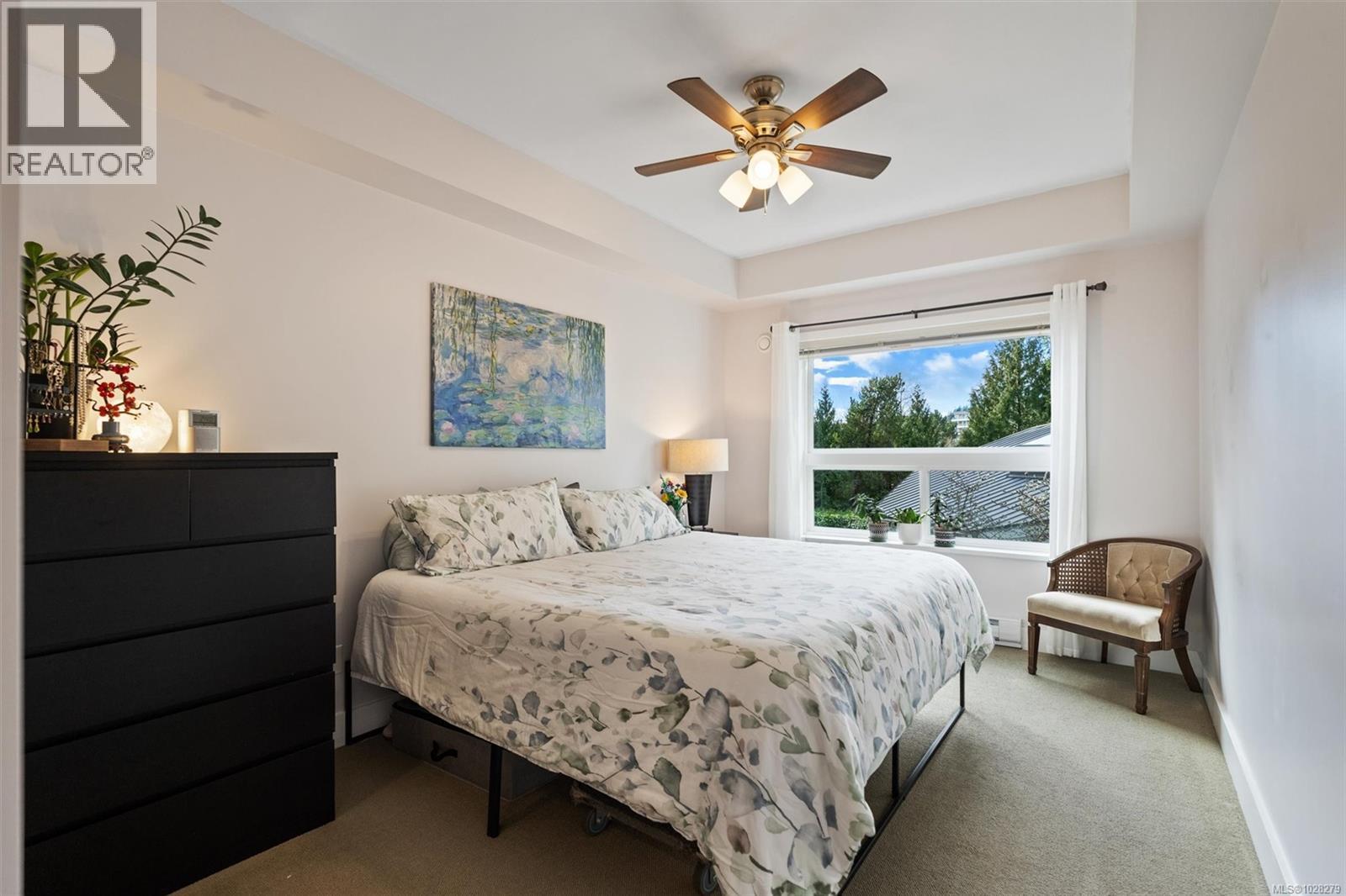 #211 866 BROCK AVE - 14