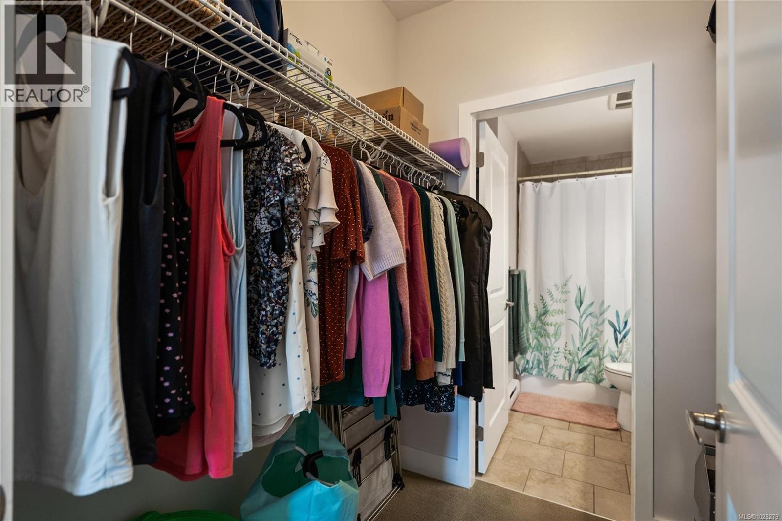 #211 866 BROCK AVE - 16