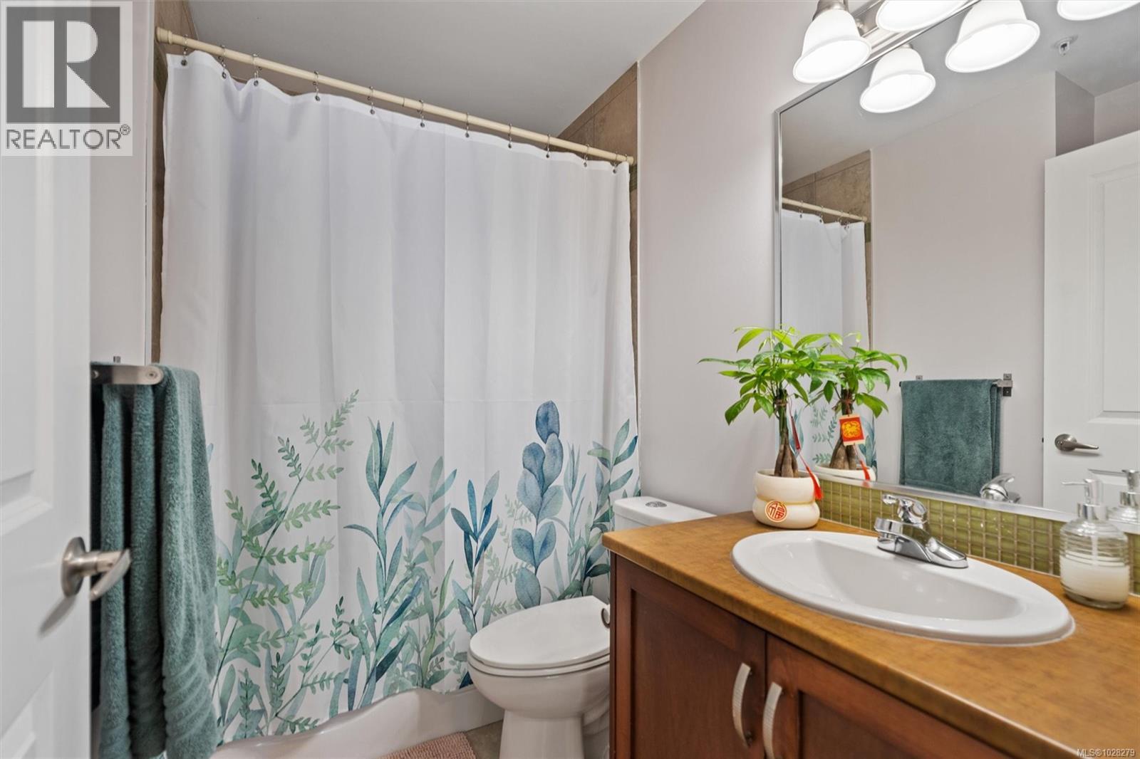 #211 866 BROCK AVE - 17