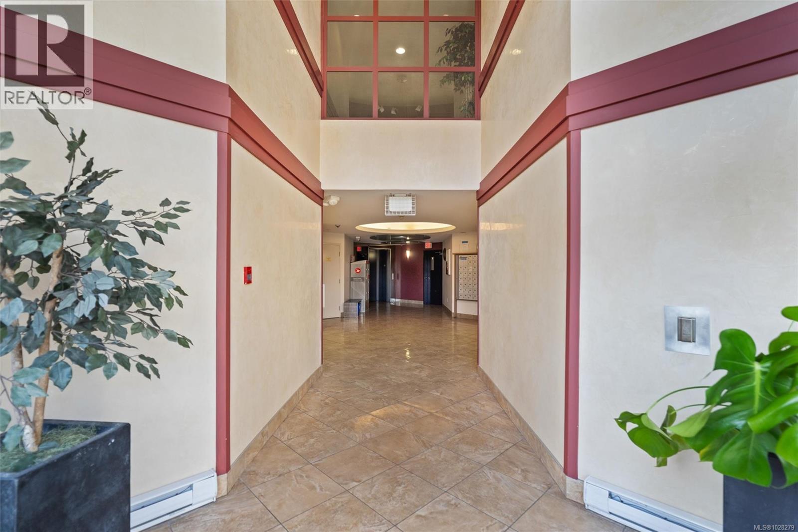 #211 866 BROCK AVE - 31