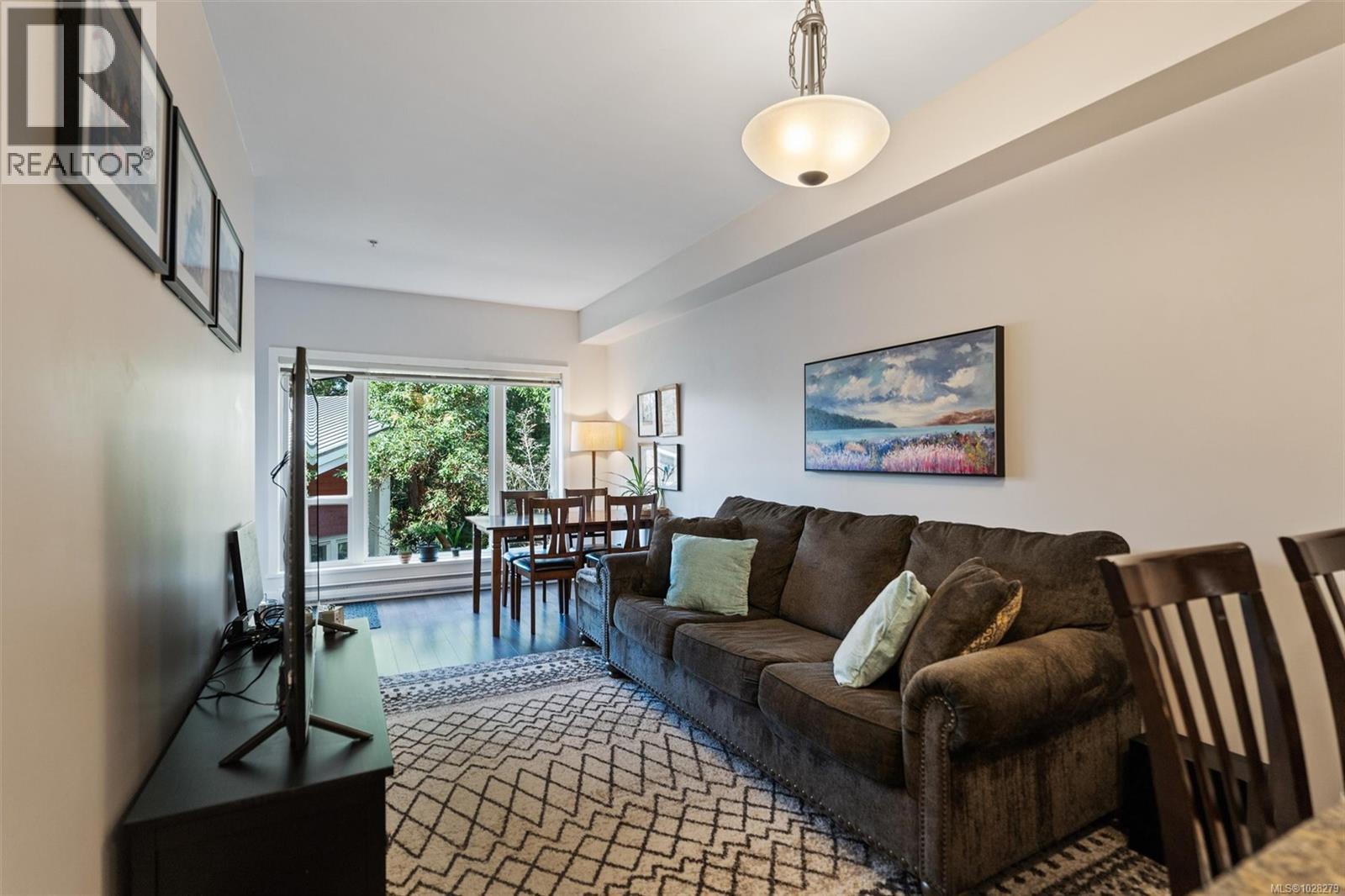 #211 866 BROCK AVE - 8