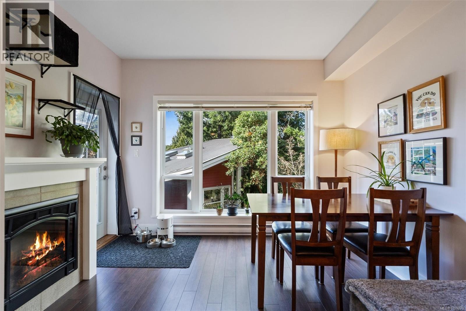 #211 866 BROCK AVE - 9