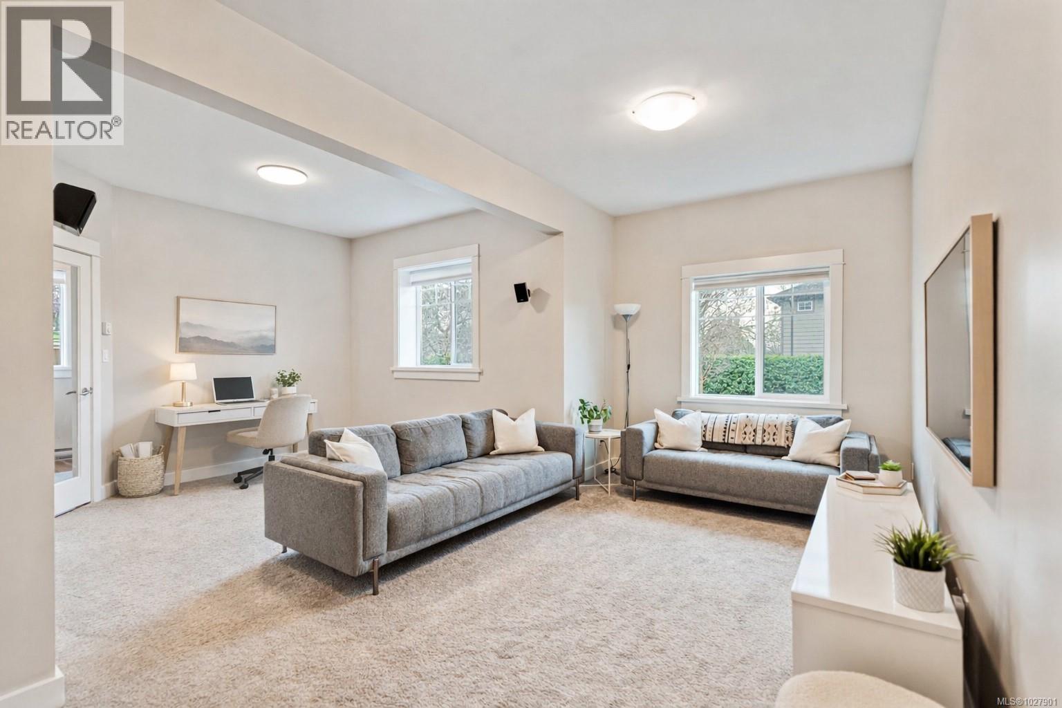  4039 Copperfield Lane, Saanich