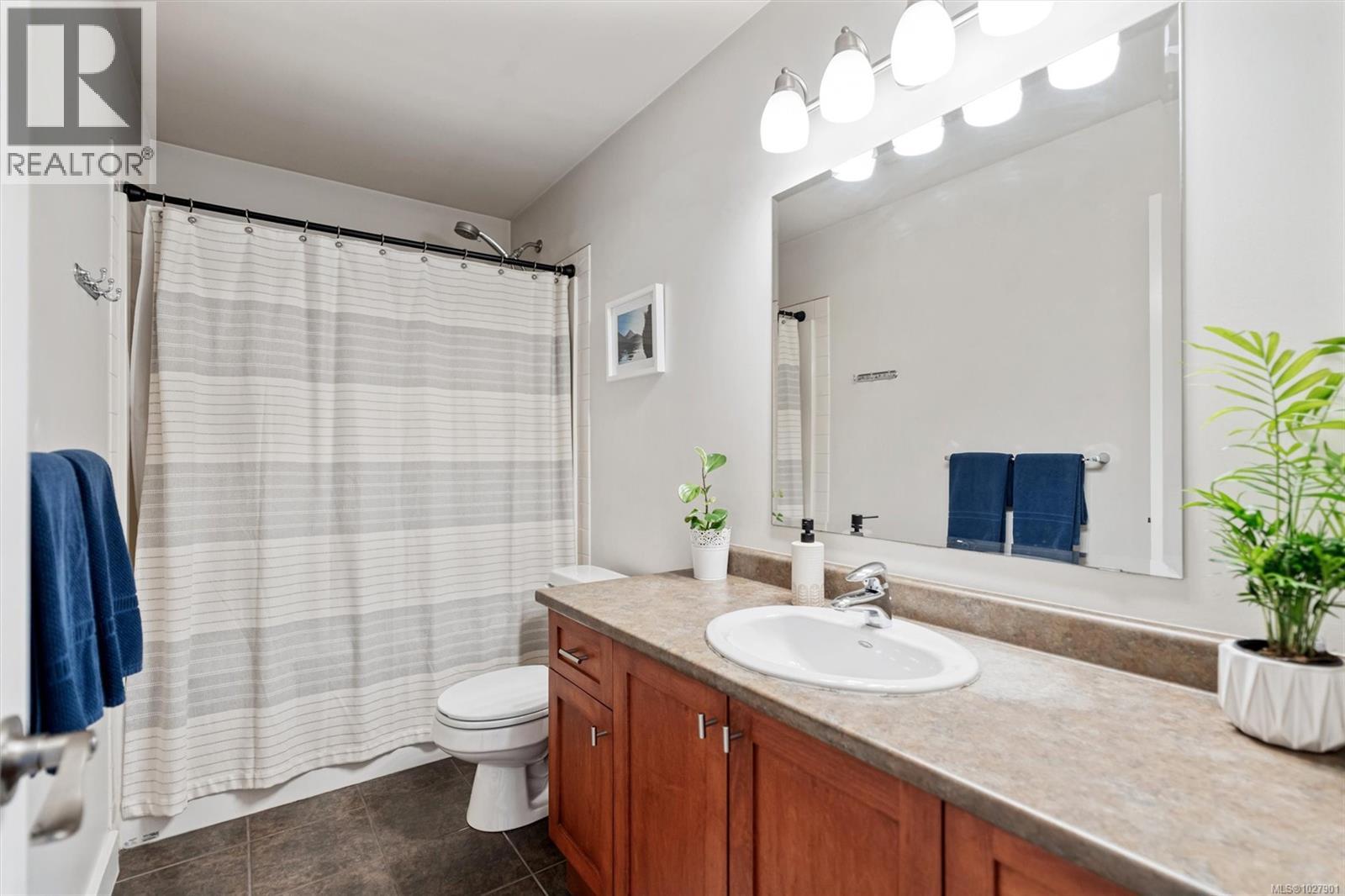  4039 Copperfield Lane, Saanich