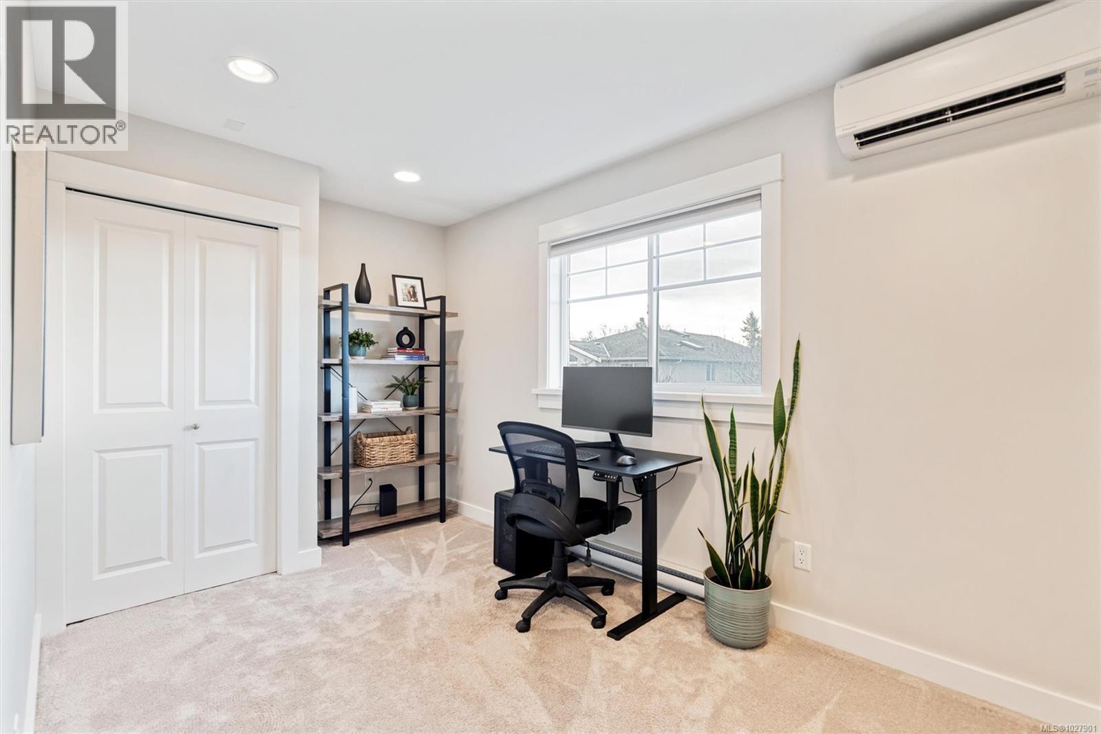  4039 Copperfield Lane, Saanich