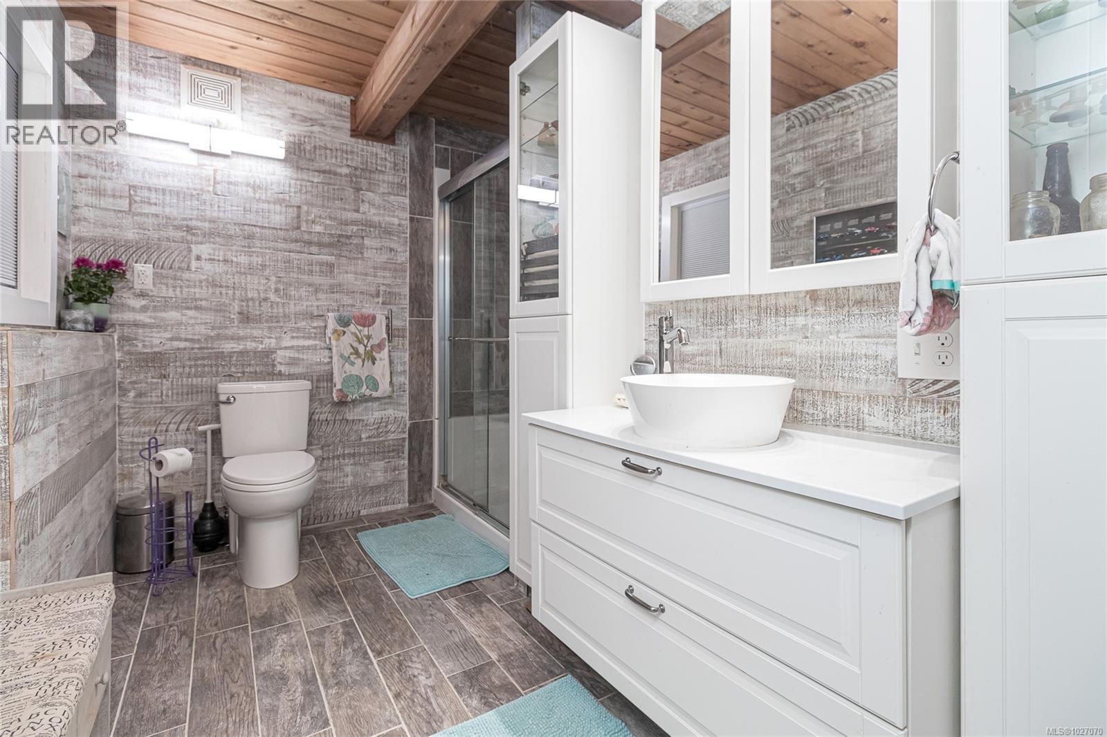  10912 Boas Road, North Saanich