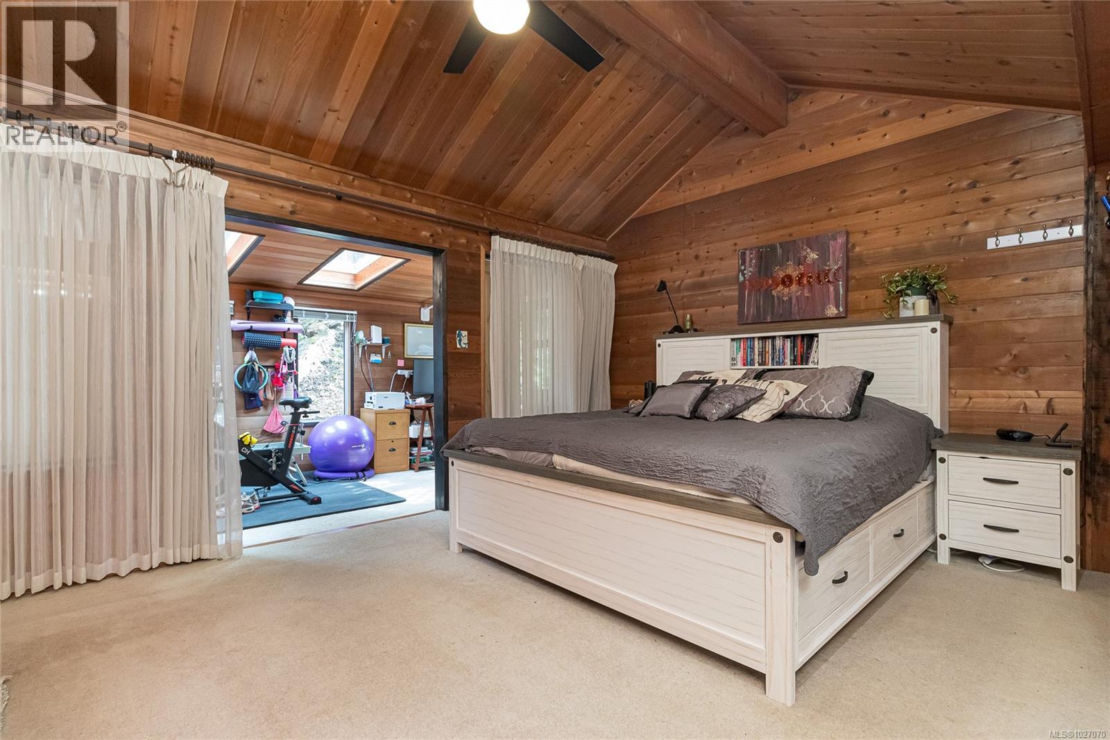  10912 Boas Road, North Saanich