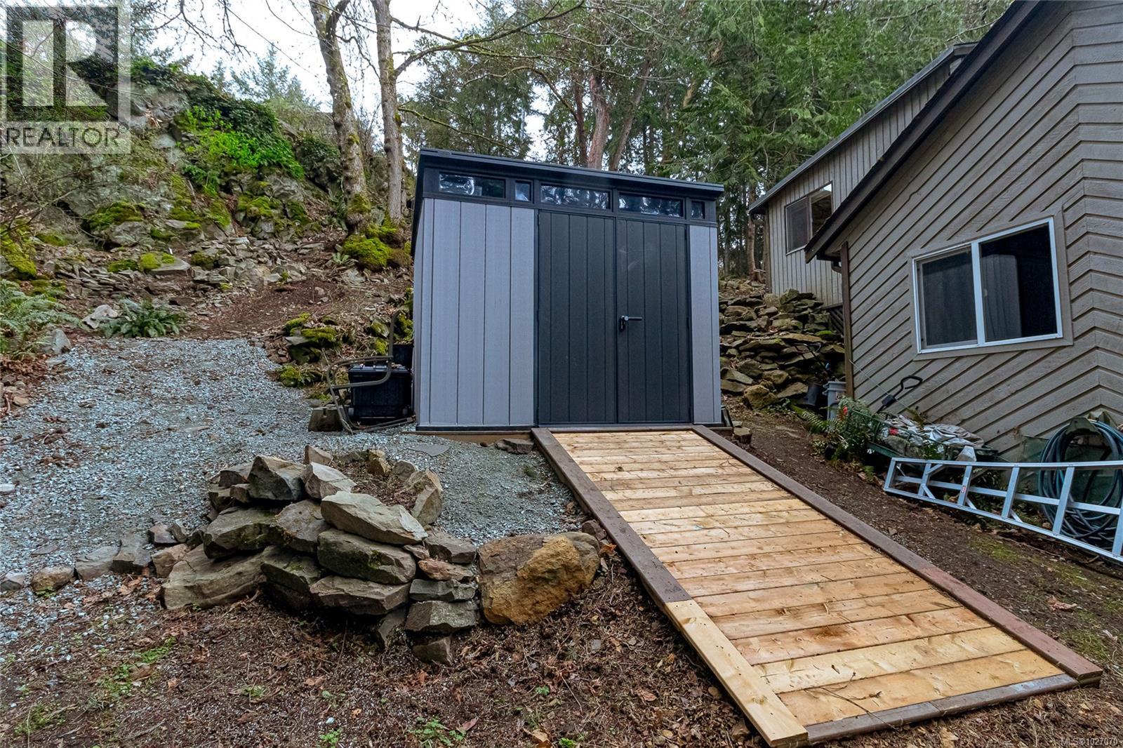  10912 Boas Road, North Saanich