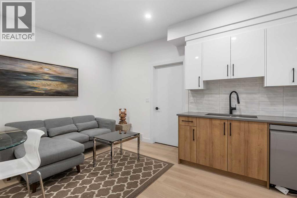 Single Family House for Sale in   A Street SW Altadore Calgary 