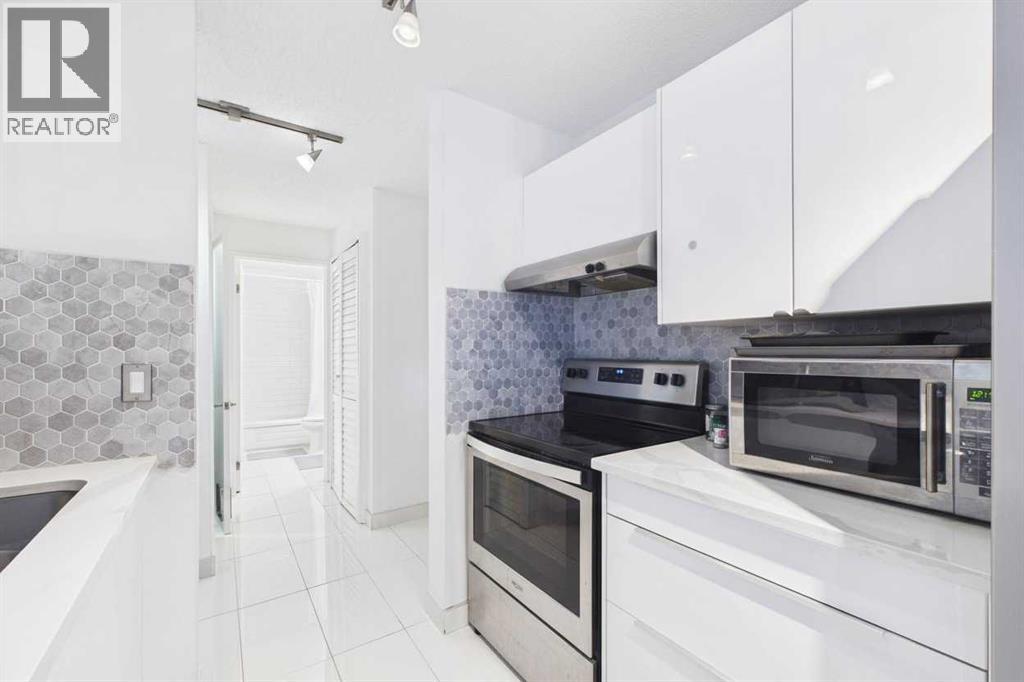 Single Family House for Sale in    Avenue SW Sunalta Calgary 