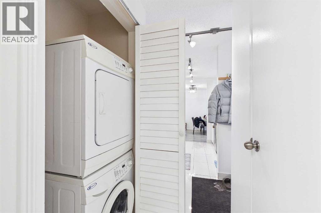 Single Family House for Sale in    Avenue SW Sunalta Calgary 