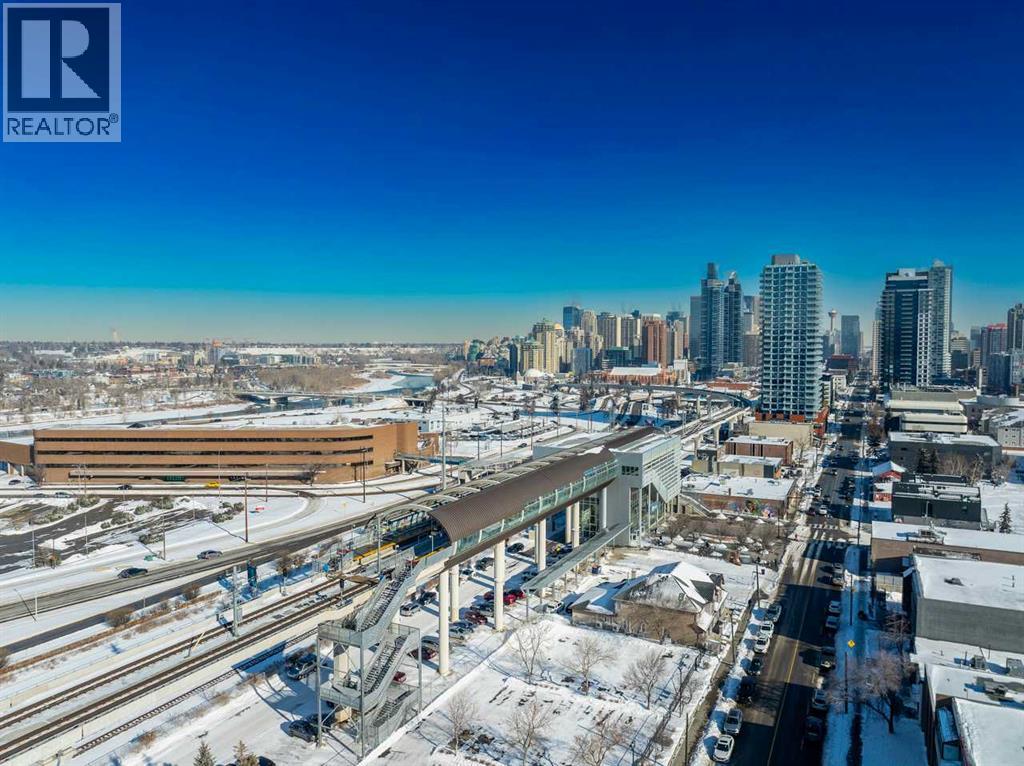 Single Family House for Sale in    Avenue SW Sunalta Calgary 