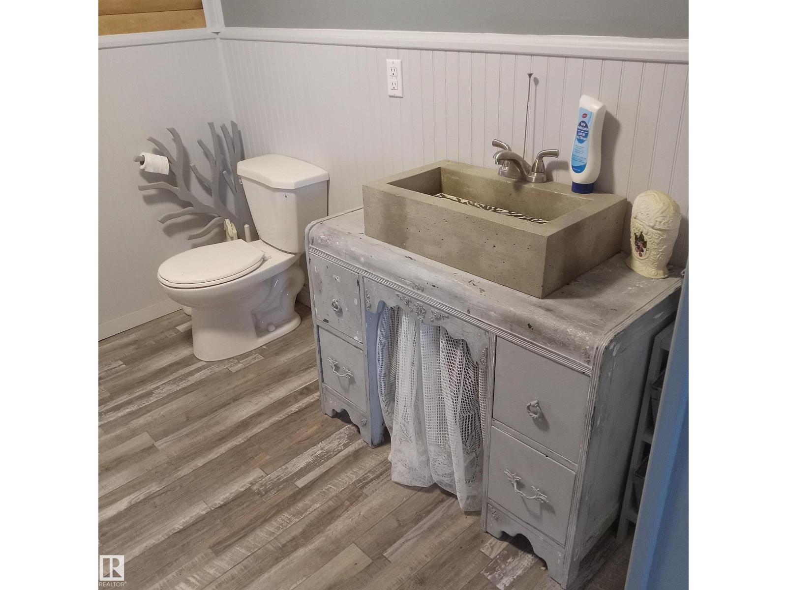 
          203 60331 RANGE ROAD 124
            <br/>
            <span>Rural Smoky Lake County</span>
            , 
            <span>AB</span>
             <span>T0A3E0</span>
         - Photo 27