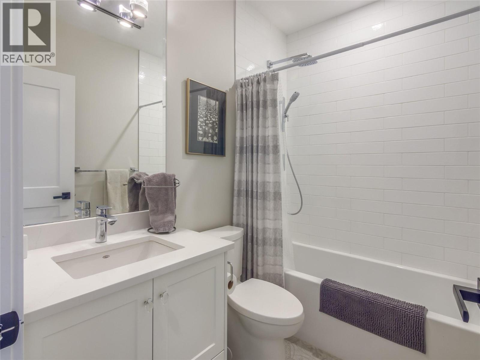 103 222 Lee Avenue, Penticton