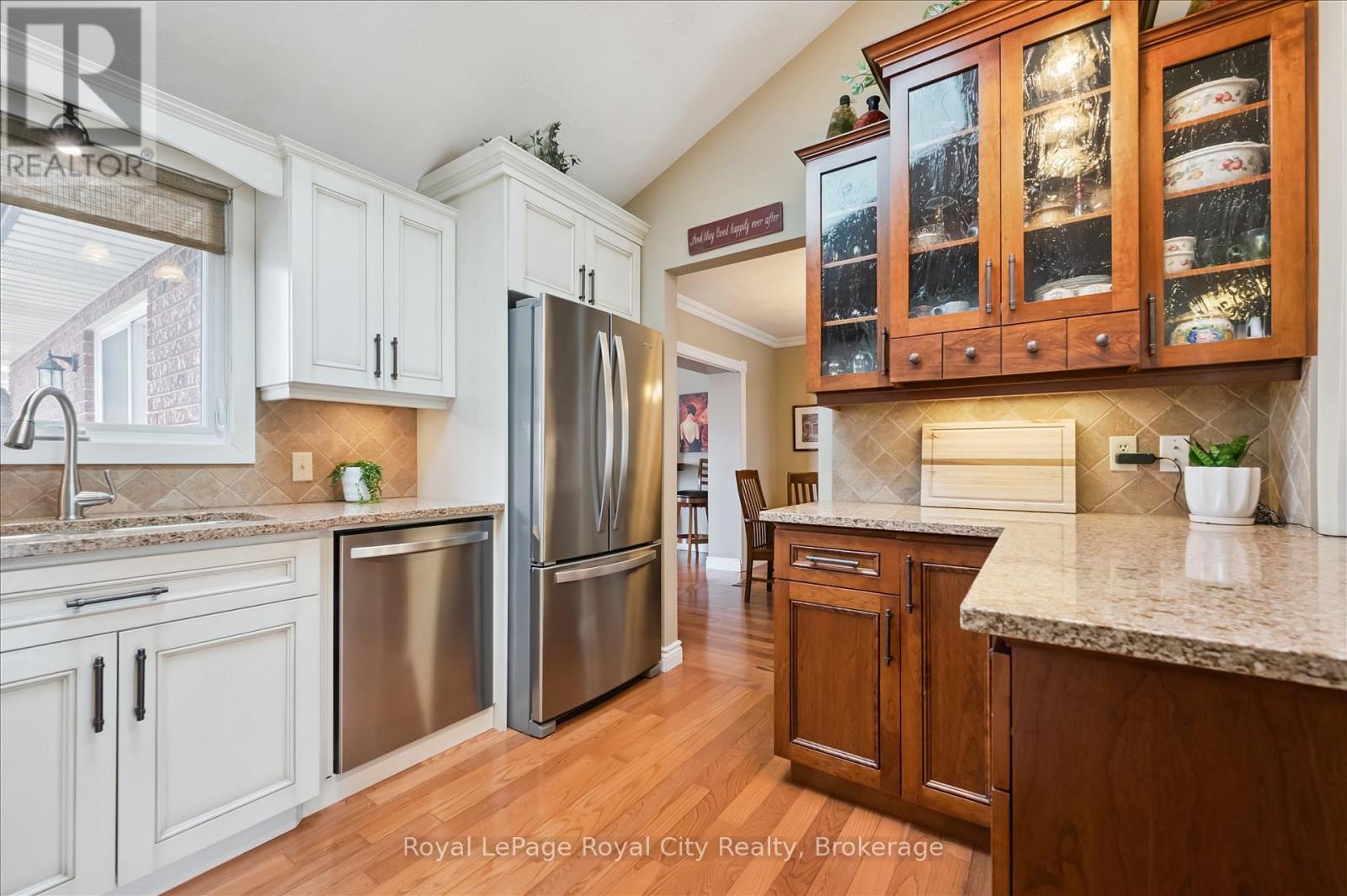 278 COLBORNE STREET - 11