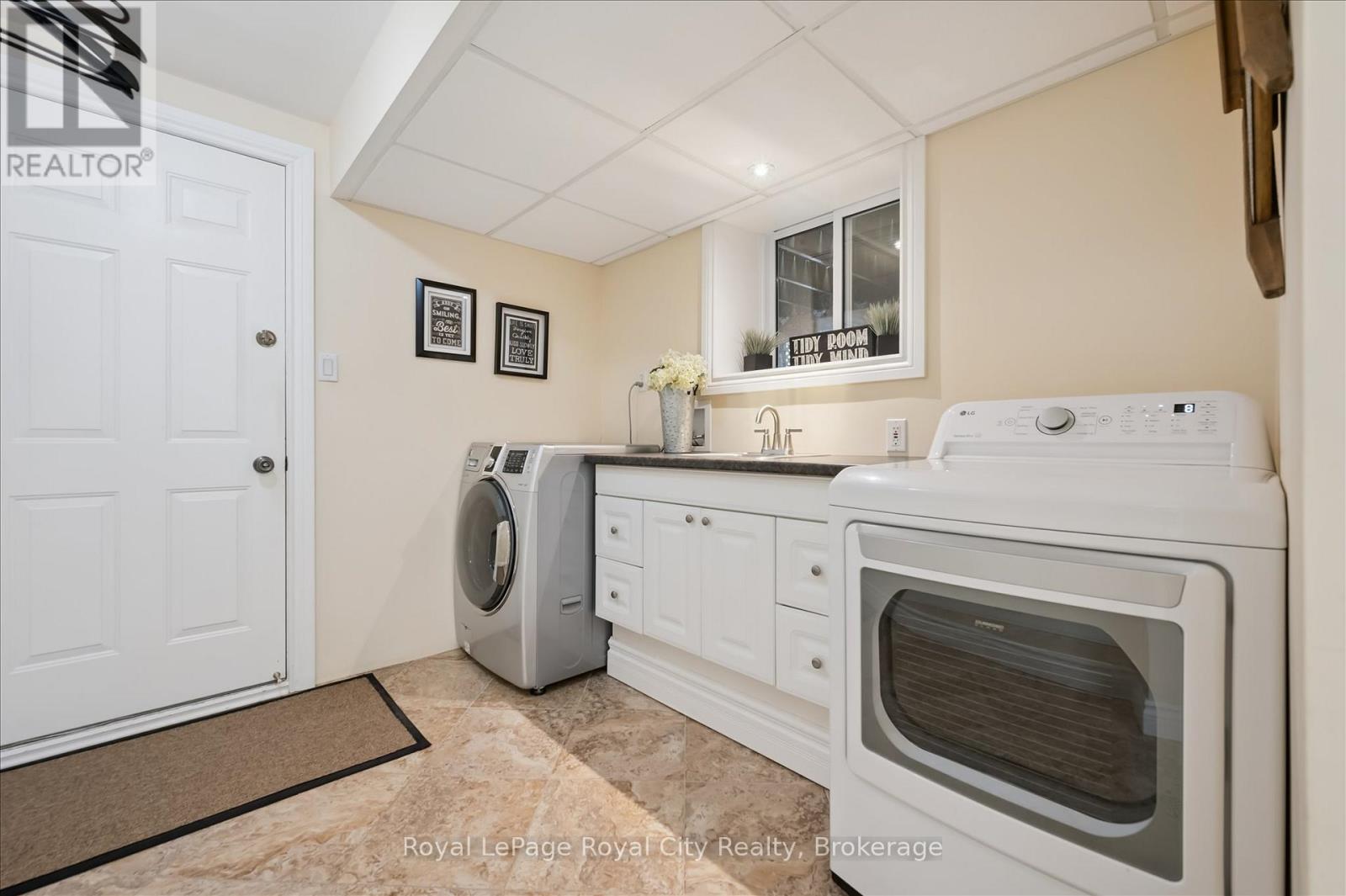 278 COLBORNE STREET - 29