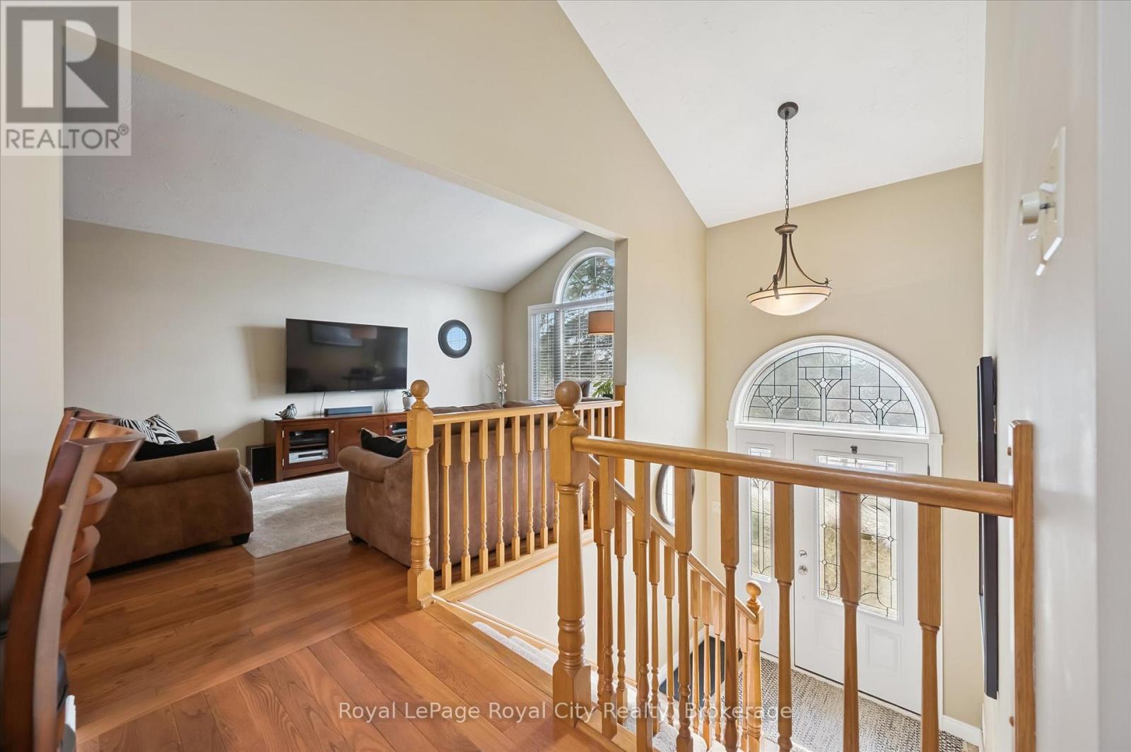 278 COLBORNE STREET - 3