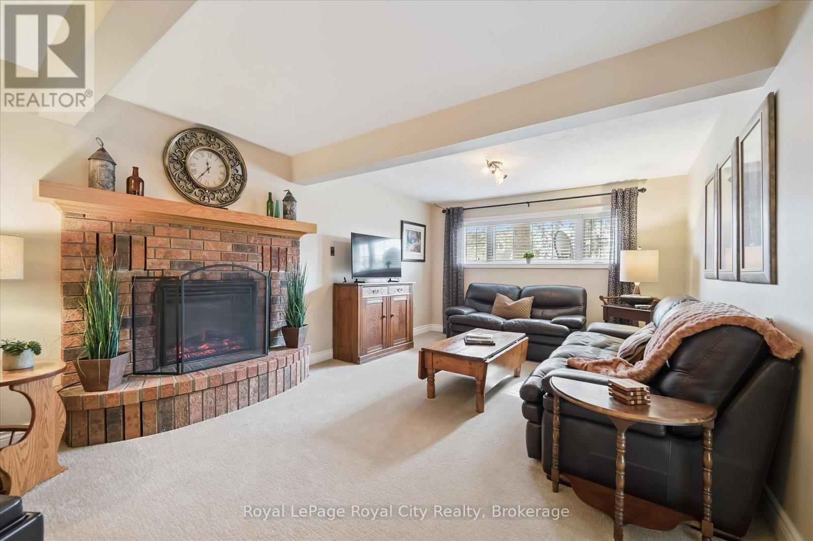 278 COLBORNE STREET - 24
