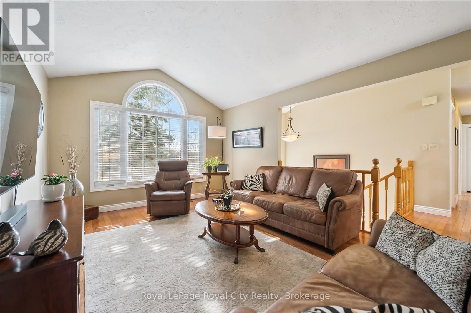 278 COLBORNE STREET - 5