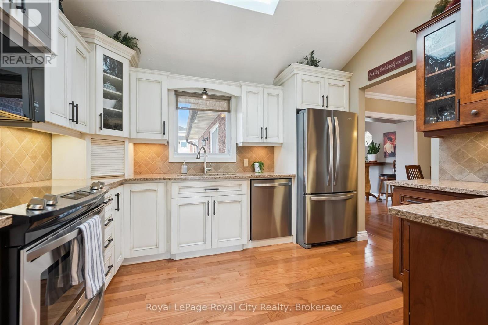 278 COLBORNE STREET - 9