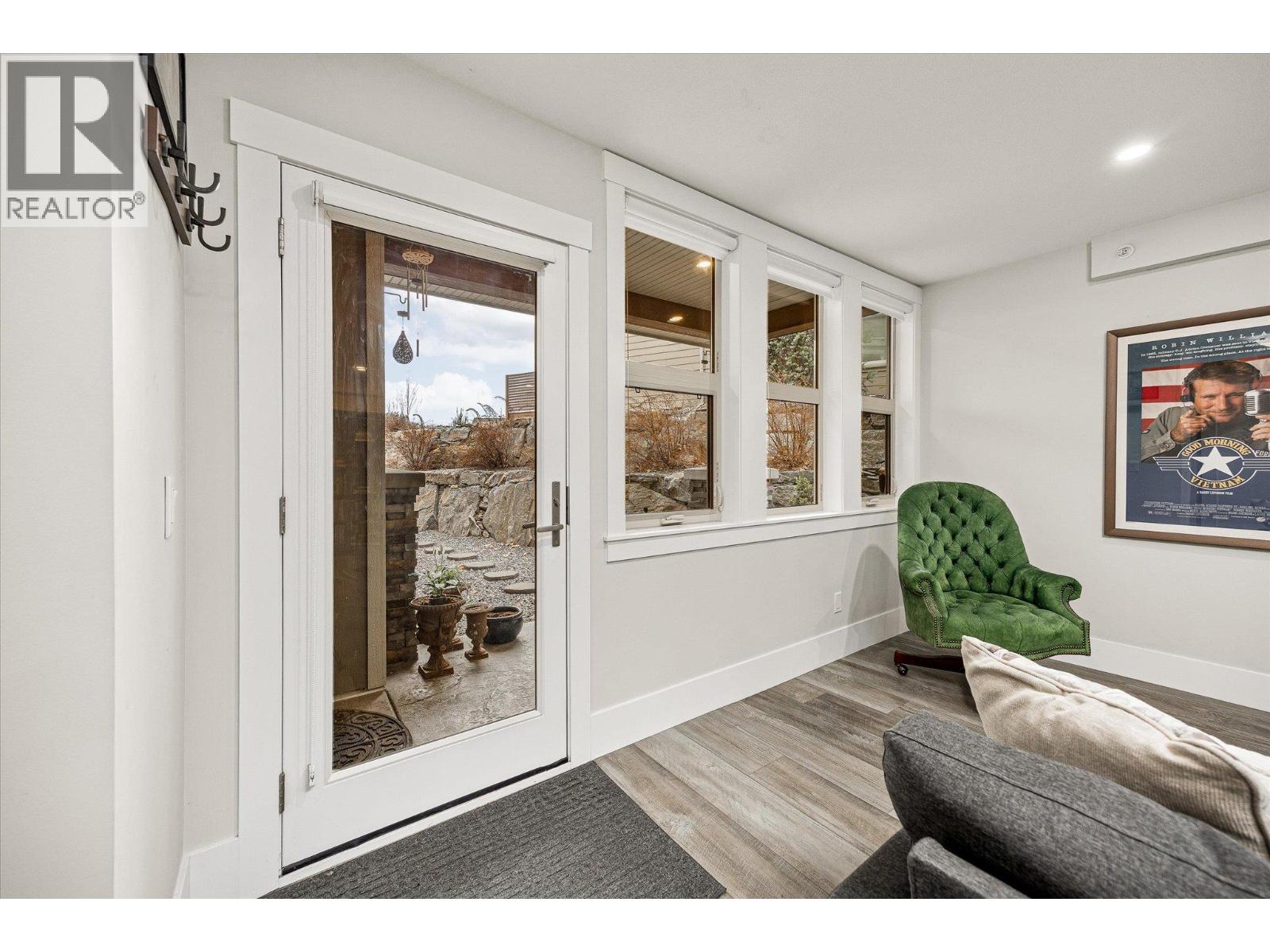 4000 REDSTONE Crescent Unit# 210, Peachland