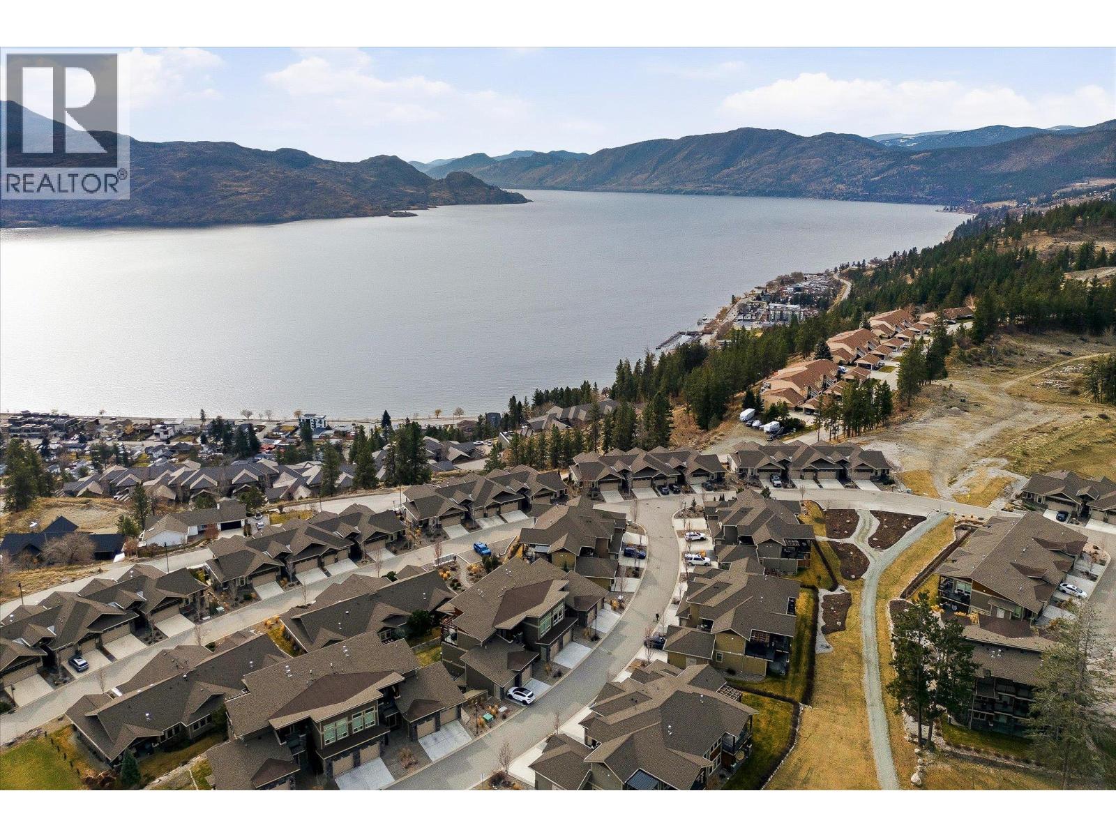 4000 REDSTONE Crescent Unit# 210, Peachland