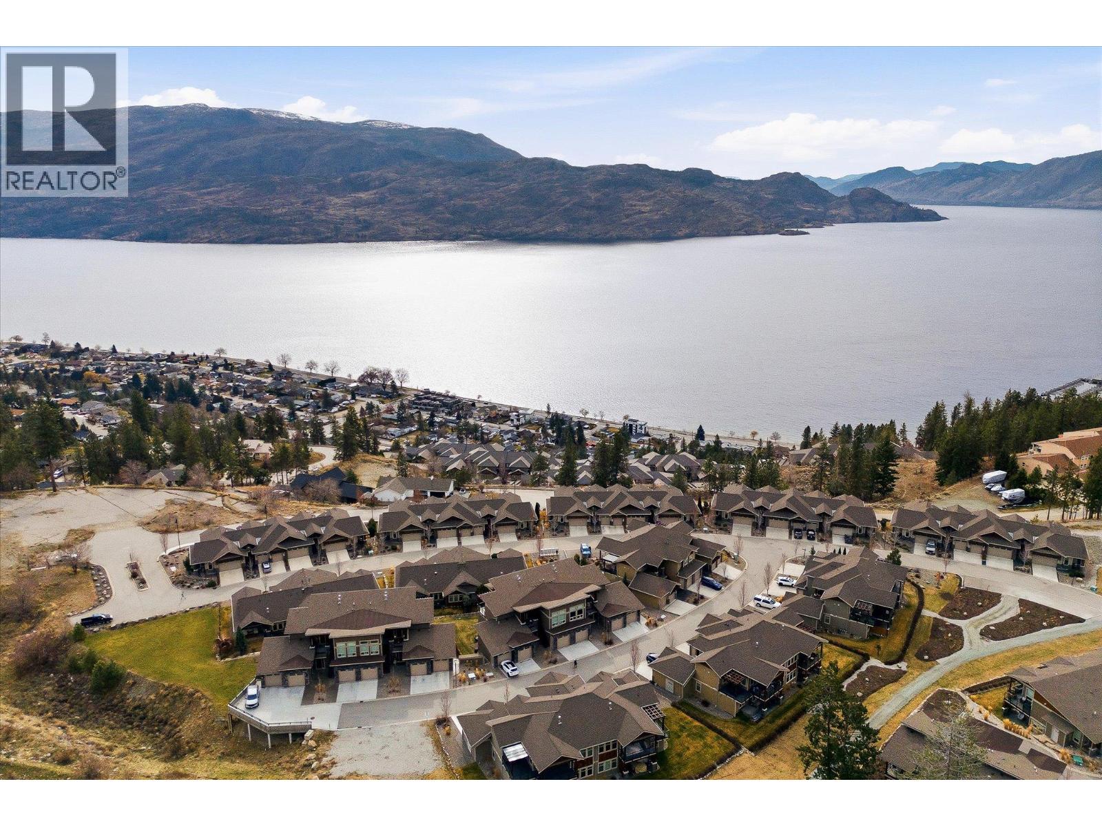 4000 REDSTONE Crescent Unit# 210, Peachland