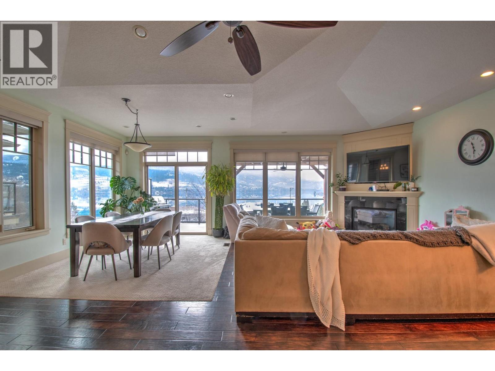 8764 Hofer Drive - 14
