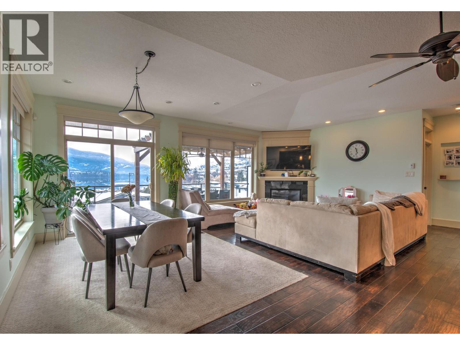 8764 Hofer Drive, Coldstream