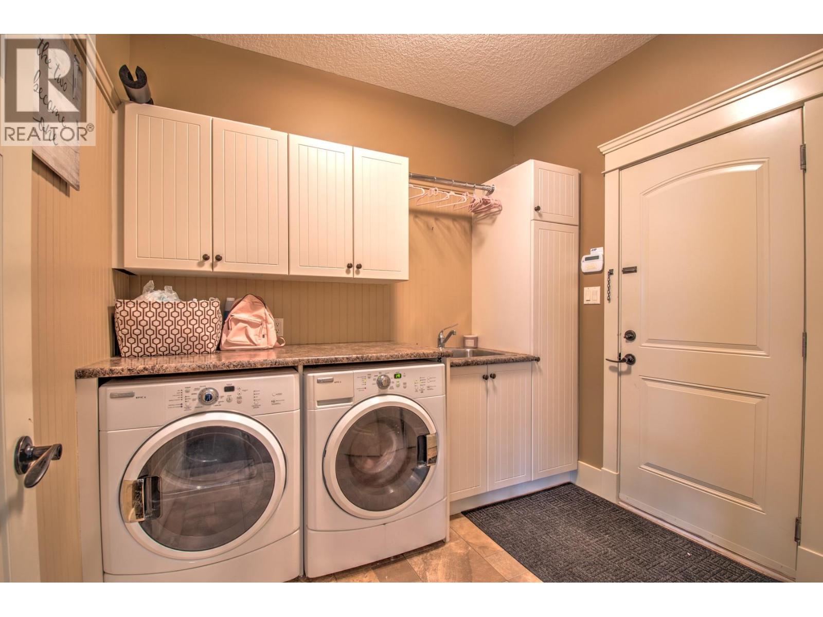 8764 Hofer Drive - 20