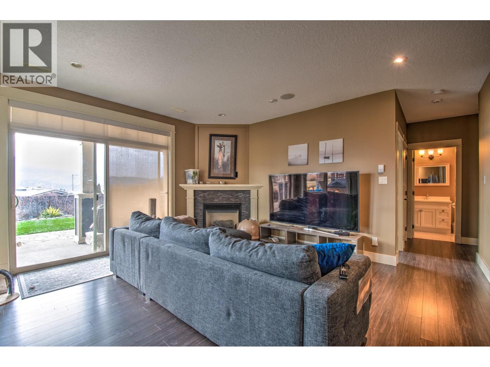 8764 Hofer Drive - 27