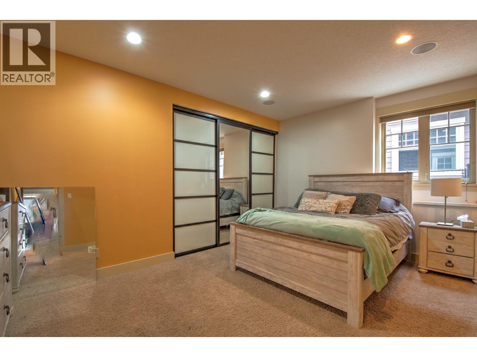 8764 Hofer Drive - 33