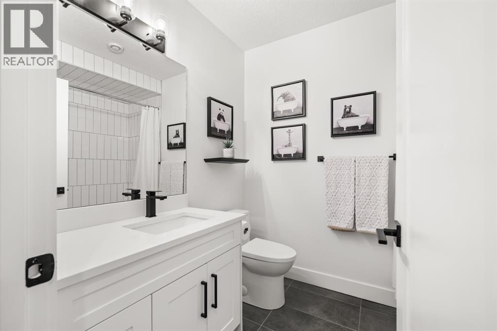 Single Family House for Sale in   Street SW Killarney/Glengarry Calgary 