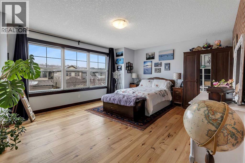 Single Family House for Sale in  CHAPARRAL VALLEY Square SE Chaparral Calgary 