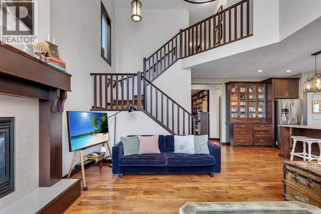 Single Family House for Sale in  CHAPARRAL VALLEY Square SE Chaparral Calgary 