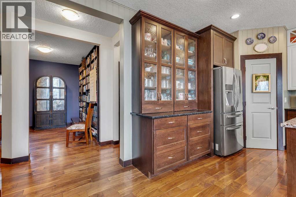 Single Family House for Sale in  CHAPARRAL VALLEY Square SE Chaparral Calgary 