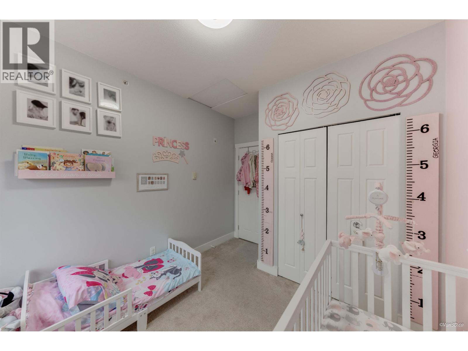 404 1988 SUFFOLK AVENUE, Port Coquitlam