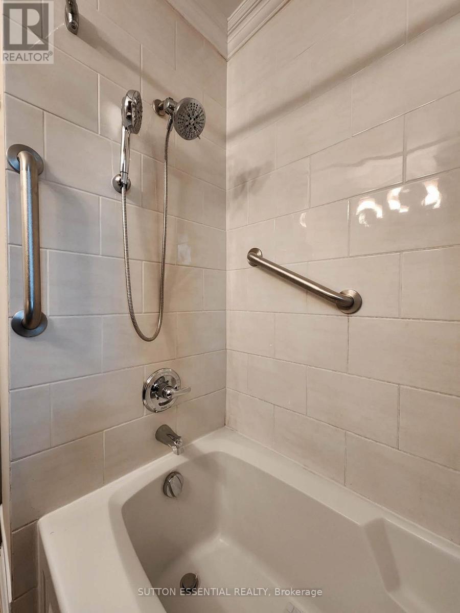 66 BUTTERFIELD PLACE — photo 26
