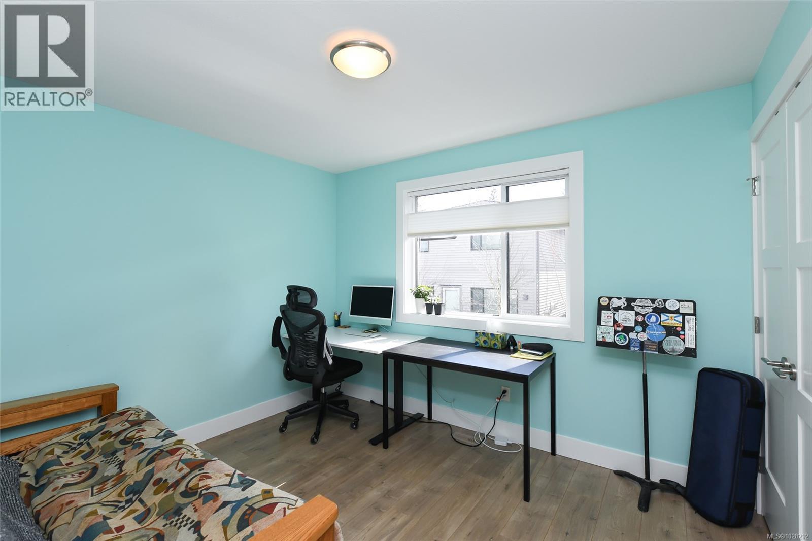 97 2607 Kendal Ave, Cumberland