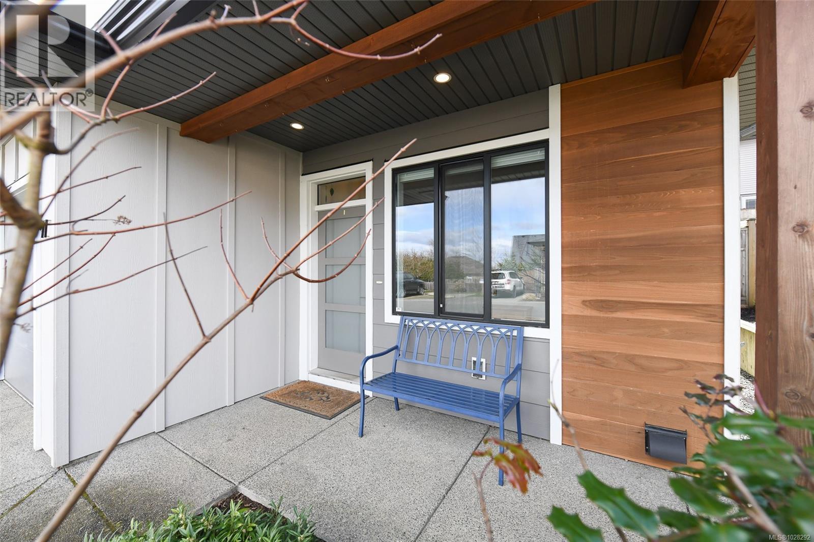 97 2607 Kendal Ave, Cumberland