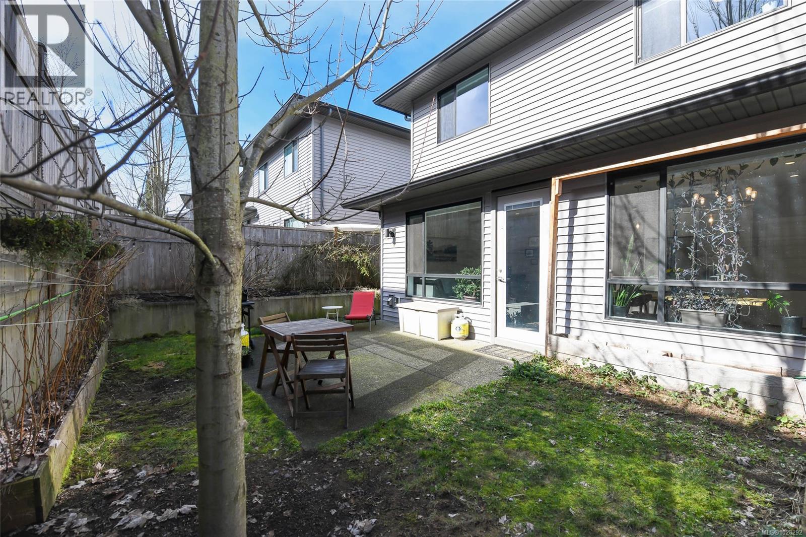 97 2607 Kendal Ave, Cumberland