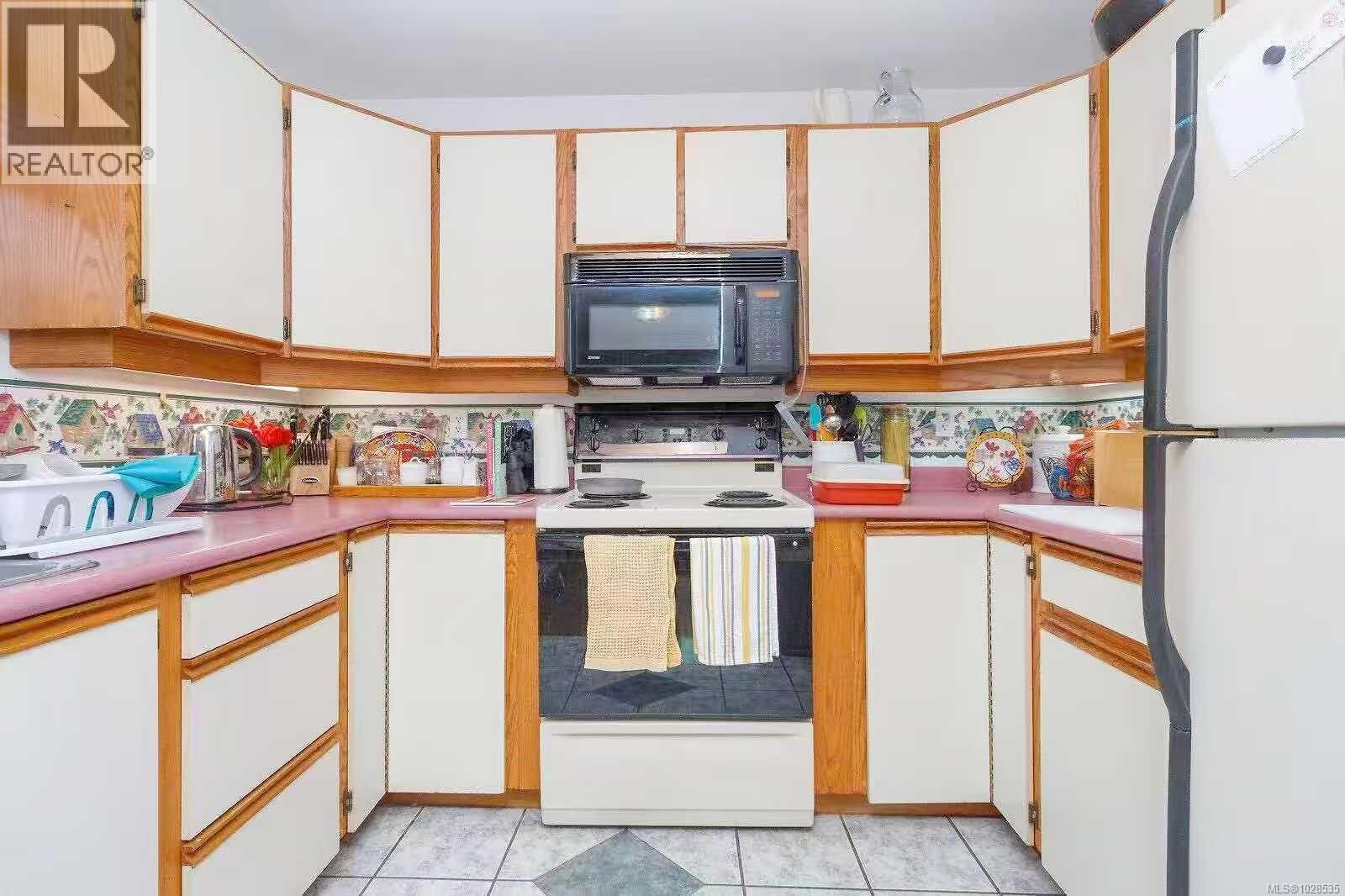  3518 Parandeh Lane, Colwood