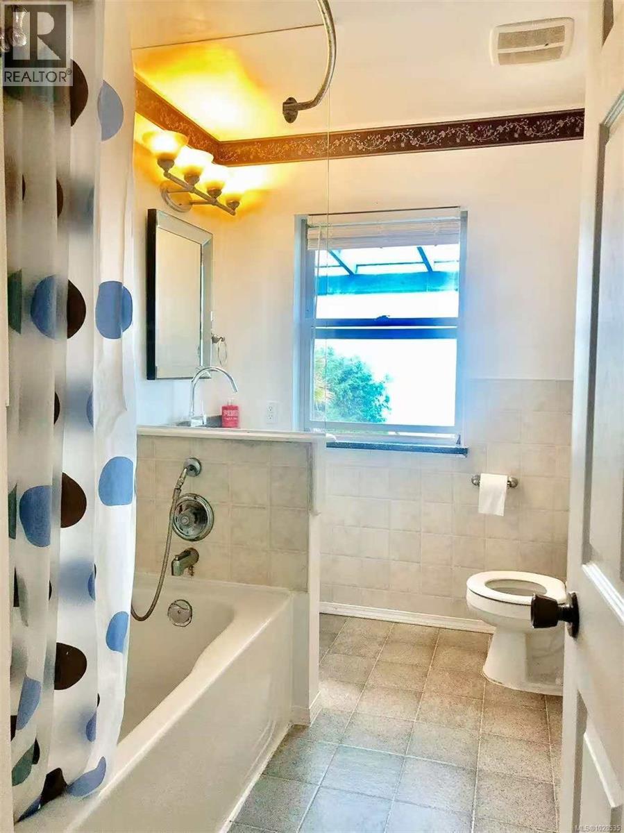  3518 Parandeh Lane, Colwood