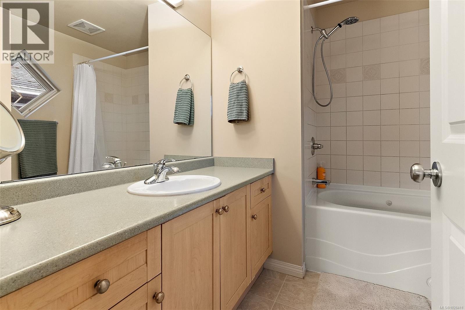  126 Thetis Vale Crescent, View Royal