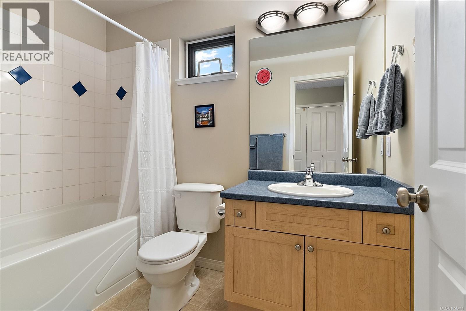  126 Thetis Vale Crescent, View Royal