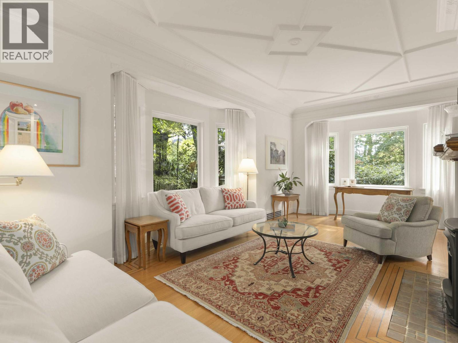 2527 W 37TH AVENUE, Vancouver