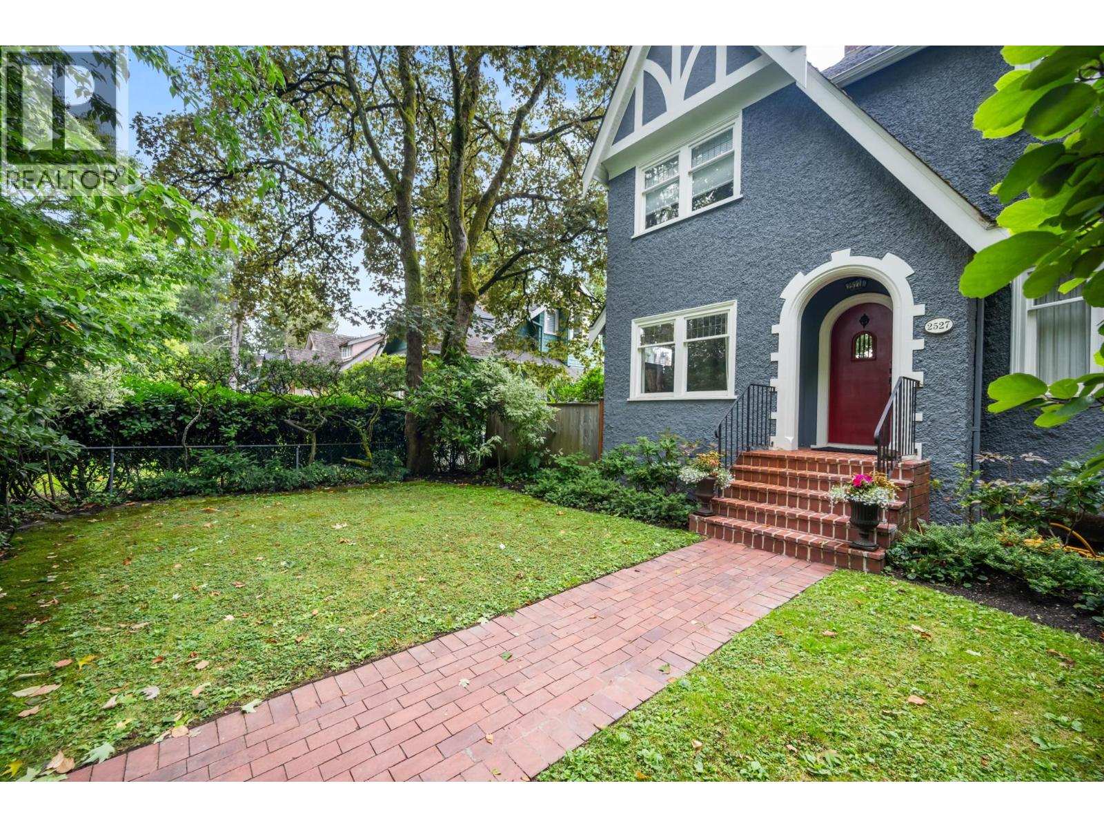 2527 W 37TH AVENUE, Vancouver