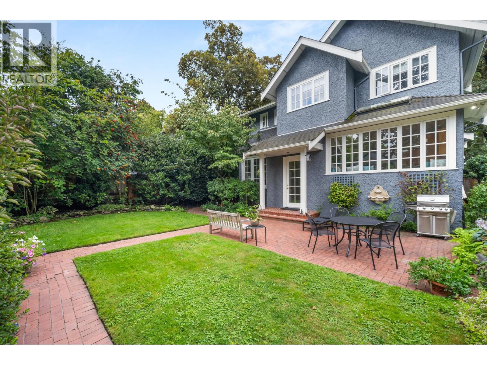 2527 W 37TH AVENUE, Vancouver